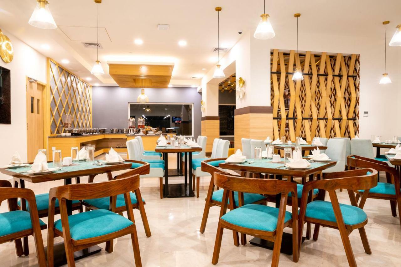 Vivanta Chitwan Bharatpur Bharatpur  Exteriör bild