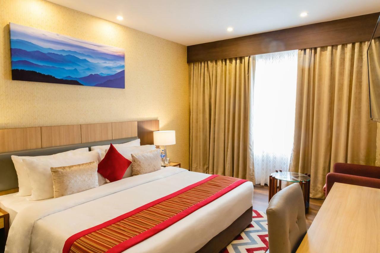 Vivanta Chitwan Bharatpur Bharatpur  Exteriör bild